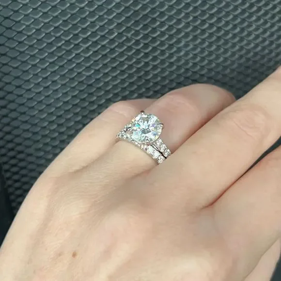 Captivating 4.5ct tw bridal wedding Ring Set
